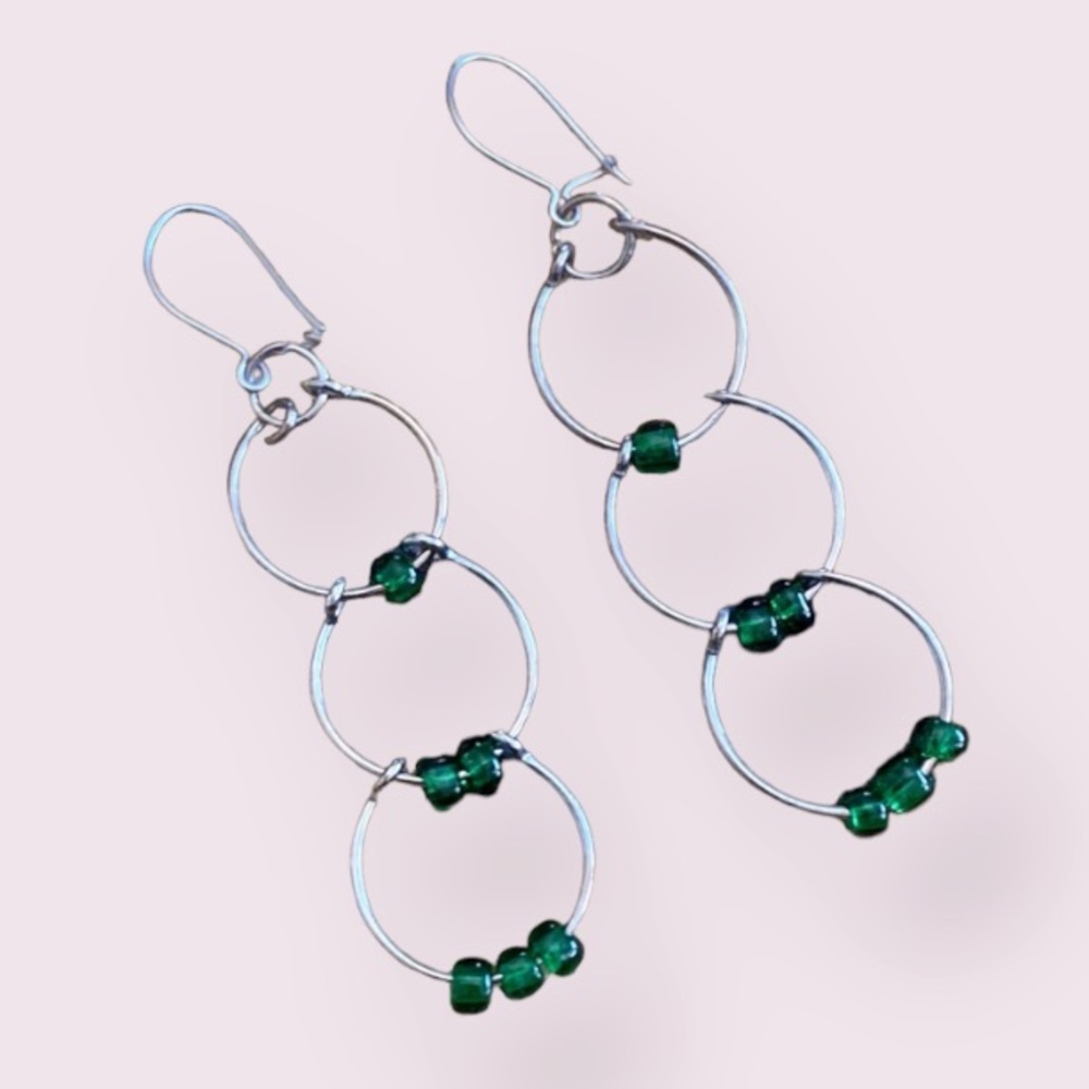 Vintage Green Bead Silver Circle Drop Earrings